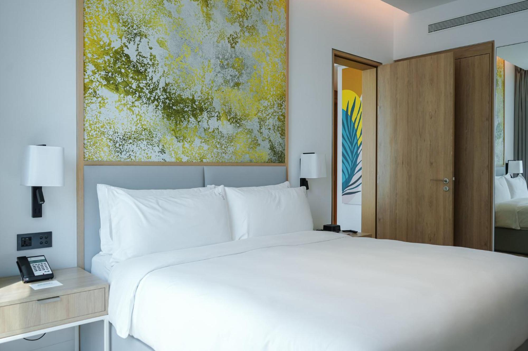 Holiday Inn Dubai Business Bay By Ihg Exterior photo